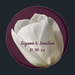 Íman White Tulip Flower Personalized Wedding<br><div class="desc">Delicate white tulip flower photography by Susan wedding favor magnet. Fill in your information in the template. Make more changes to font size, style, and color by clicking on Customize. This design is available on many products in my gallery. Please visit Smilin' Eyes Treasures to see more bridal and wedding...</div>