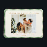 Íman Xadrez Verde Clássica - Natal com Duas Fotografias<br><div class="desc">Xadrez Verde Clássica Gingham Personalizada com Duas Fotografias Feriado Magnet</div>