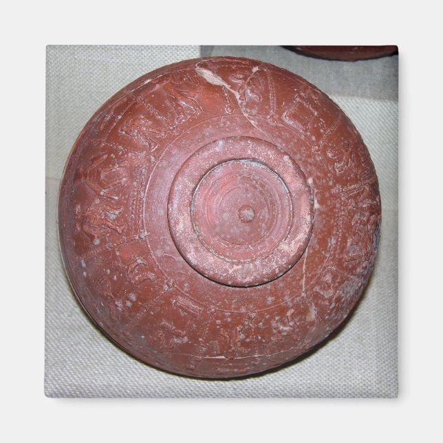 Íman Xícara de Dragondorff, c.150 BC (cerâmica) (Frente)