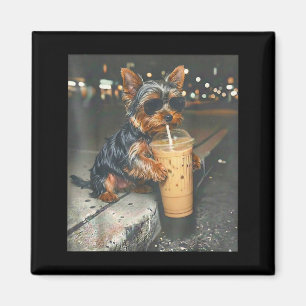Íman Yorkie bebendo café gelado meme engraçado de anima