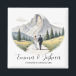 Íman Yosemite National Park Wedding Magnet - Personaliz<br><div class="desc">Yosemite National Park Casal Magnet - Convidado Perfeito Souvenir Faça suas memórias de casamento durarem uma vida com nosso imã exclusivo do Parque Nacional Yosemite. Essa versátil manutenção pode servir como uma charmosa lembrança ou um presente pensativo para seus convidados. Apresentando um design pitoresco inspirado pelas maravilhas naturais do Parque...</div>