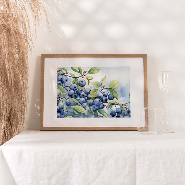 Impressão de Fruta de Água da Planta de Aromas (Watercolor print portraying the lush beauty of a blueberry bush laden with ripe, juicy berries.)