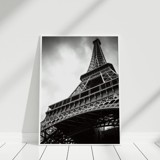 Impressão de Poster de torre Eiffel (Black and White Eiffel Tower Poster Print in white frame.)