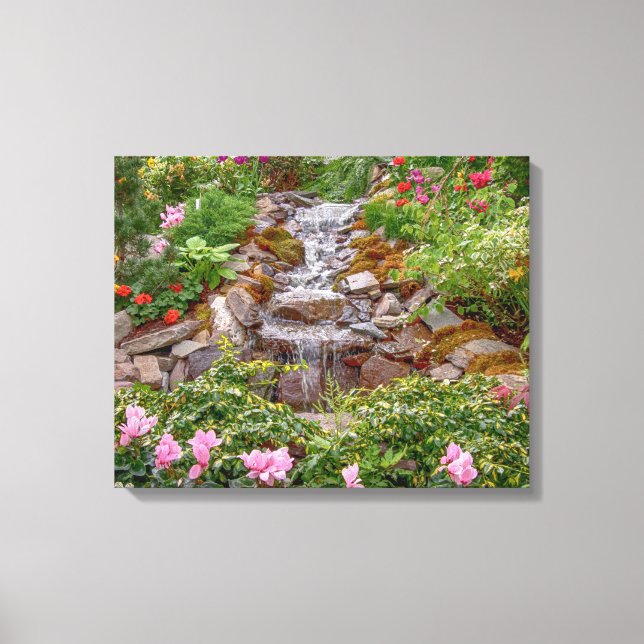 Impressão Em Tela 20x16 Flutuação de cascata com flores de primavera (Frente)