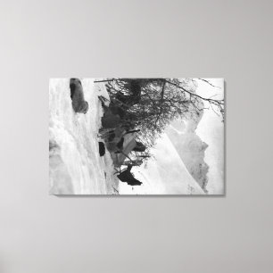 Impressão Em Tela A barraca e os pertences do explorador no local de