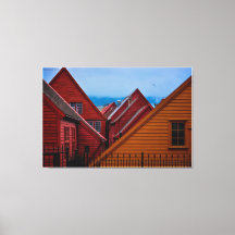 Atrás de Bryggen em Bergen, Noruega