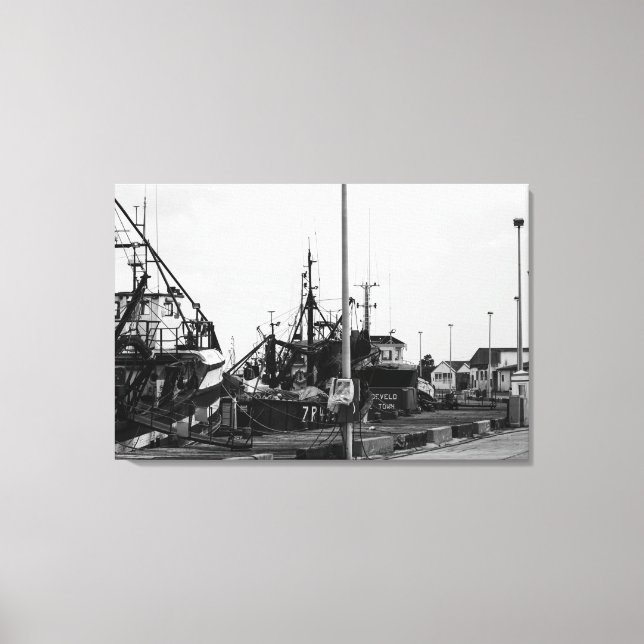 Impressão Em Tela Barcos Monocromáticos Pretos E Brancos (Frente)