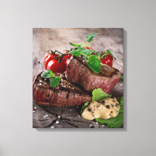 Impressão Em Tela Bifes grelhados do churrasco com ervas e os