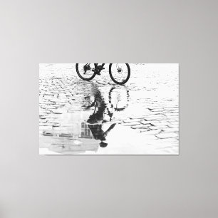 Impressão Em Tela Black and White Urban Cyclist Reflection on Rain-S