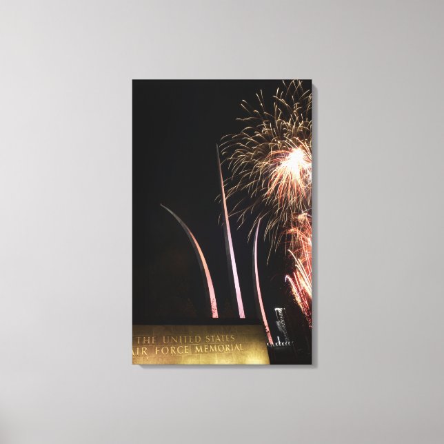 Impressão Em Tela Bombeiros acendem o Memorial da Força Aérea (Frente)