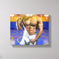 Bulge de homem musculoso do SlipperyJoe's com six-