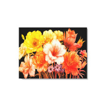 Buquê de Flores Amarelas Florescendo na Parede
