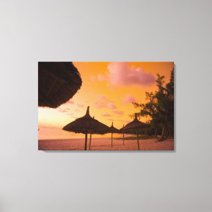 Impressão Em Tela Cabanas de praia estilo Palapa ao nascer do sol, B