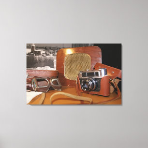 Impressão Em Tela Câmera analógica Vintage em invólucro castanho de 