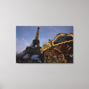 Impressão Em Tela Carrossel pela Torre Eiffel à noite,