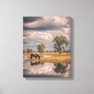 Impressão Em Tela Cavalo Céu Tempestuoso Arte de Reflexo da Lagoa