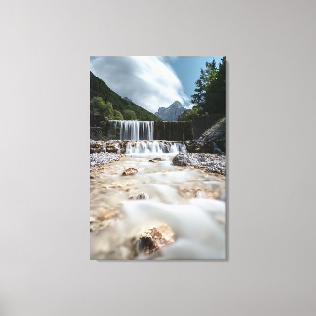 Impressão Em Tela Cenário impressionante no vale de Krnica, Eslovêni (Frente)