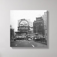 Cidade americana com outdoors comerciais