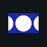 Impressão Em Tela Círculos brancos em azul<br><div class="desc">Este padrão geométrico em negrito apresenta um círculo branco no centro e dois círculos brancos nas bordas de um fundo azul vibrante. Se quiser adicionar um monograma ou imagem ao design,  clique no botão "Personalizar!". Imagem criada digitalmente. Copyright © 2011 Claire E. Skinner. Todos os direitos reservados.</div>