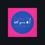 Impressão Em Tela Cor Retrorativa Da Tipografia Da Cota De Baía Funn<br><div class="desc">Arte tipográfica colorida com cores retrô e vibrantes. Peitos engraçados e citações sobre comida,  cozinhar,  assar e jantar. Condecoração perfeita para sua cozinha,  restaurante,  café,  compro de padaria ou restaurante. A cor de fundo (o círculo e o quadrado) é personalizável através da Ferramenta Design.</div>