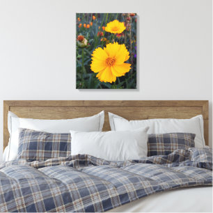 Impressão Em Tela Cosmos alaranjado na fotografia do primeiro plano