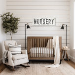 Impressão Em Tela Enfermeiro Rustic Modern Farmhouse Bebê Longo<br><div class="desc">Elevem o vosso espaço com o nosso fino Sinal de Parede Estreita de Canvas, Sinal de Enfermeira de Bebê, onde o charme de eterno encontra a estética moderna de fazendas. Esta peça de arte combina facilmente elegância rústica com uma borda industrial, apresentando um fundo branco esfarrapado e afugentado que exude...</div>