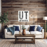 Impressão Em Tela Farmhouse Rustic State Zip Code Utah<br><div class="desc">Este sinal rústico é uma maneira simples de mostrar seu amor por casa. O CEP pode ser personalizado com qualquer CEP no estado. Faz um presente de excelente. Criado pela imprensa simplesmente de farmácia.</div>
