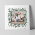 Impressão Em Tela Feriado Rustic Winter Greenery Familiar Feriado Fú<br><div class="desc">O elegante e russo "Feliz Natal" foto de canvas de design de de pintura de parede apresenta uma faixa quadrada de verde-aquarela de inverno e enquadra uma foto familiar favorita. Personalize com sua escolha de saudação e sobrenome da sua família.</div>