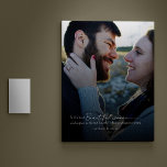 Impressão Em Tela Foto de Casamento de Aniversário Minimalista Moder<br><div class="desc">Celebre seu dia especial com esta Impressão Fotográfica de Casamento de Aniversário Minimalista Moderno. Esta canvas apresenta uma fotografia personalizável e uma tipografia elegante para a data do seu aniversário. Perfeito para a sua casa ou como presente para um ente querido, esta tela é certamente usada para adicionar um toque...</div>