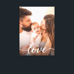 Impressão Em Tela Foto Personalizada da Família com Script de Amor<br><div class="desc">Usando um belo e moderno roteiro para a palavra "Amor",  esta foto de amor familiar pode ser facilmente personalizada com sua própria foto de família favorita. Uma canvas de fotos elegante para ser apreciada e exibida.</div>