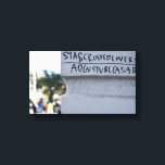 Impressão Em Tela Grafite Shakespeare em camadas cruzadas estreladas<br><div class="desc">Possui uma fotografia original colorida do grafite Shakespeare no lado de um prédio. Fotografado no canto superior oeste da Nova Iorque. Muitas outras fotografias da NYC e da natureza também estão disponíveis neste compro. Não vê exatamente o que está procurando? Entre em contato com Rebecca para ter um produto personalizado...</div>