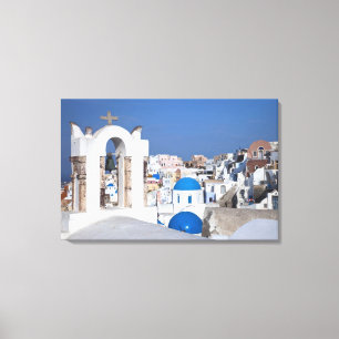 Impressão Em Tela Grécia, Santorini. Torre sineira e cúpulas azuis d