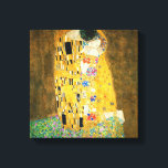 Impressão Em Tela Gustav Klimt O Beijo Vintage Art Nouveau Painting<br><div class="desc">Gustav Klimt The Kiss Vintage Art Nouveau Painting The Kiss (Em alemão: Der Kuss) foi pintado pelo pintor simbolista austríaco Gustav Klimt entre 1907 e 1908, ponto alto de seu período de Ouro, quando pintou várias obras em estilo semelhante. A pintura é amplamente considerada uma obra-prima do início do período...</div>
