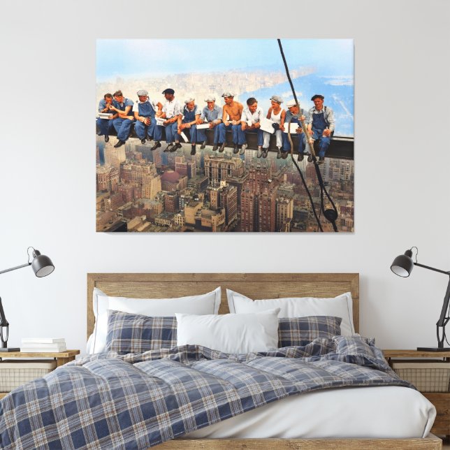 Impressão Em Tela Hora do almoço em cima de um arranha-céu restaurad (Insitu(Quarto))