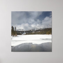 Lago em Sierra Nevada