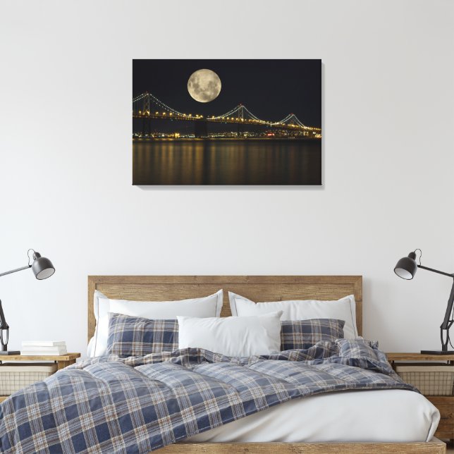 Impressão Em Tela Lua cheia sobre a ponte do compartimento (Insitu(Quarto))