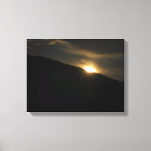 Impressão Em Tela Lua super sobre a montanha de Washington