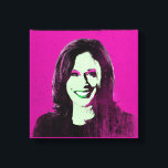 Impressão Em Tela Magenta Kamala Harris Pop Art<br><div class="desc">Arte Pop política e presentes políticos no site PolitiClothes.com e PolitiCardz.com Encontrar os presentes políticos e eleitorais mais únicos, incluindo: T-shirts políticas, autocolantes políticos, botões políticos, Posters políticos, pernos políticos, cartões políticos, políticos, políticos, políticos, Posters políticos, sinais políticos e muito mais! Arte e artes políticas: http://www.PolitiClothes.com Cartões e presentes políticos:...</div>