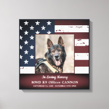 Memorial Militar Do Cachorro No Amor À Memória