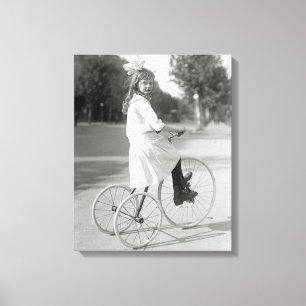 Impressão Em Tela Menina andando de triciclo, 1917
