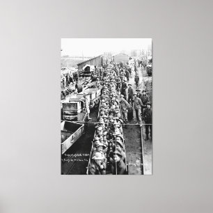 Impressão Em Tela Mineiros no trem prontos para descendê-lo no subso