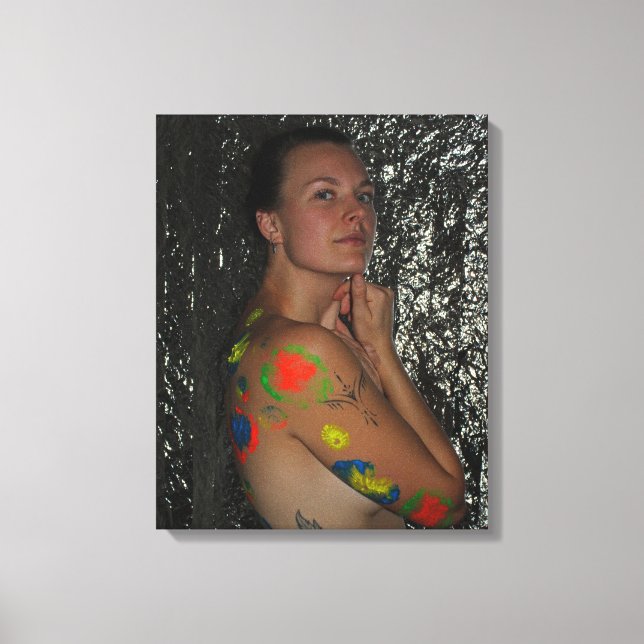 Impressão Em Tela Modelo com pintura corporal (Frente)