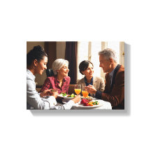 Momentos Quentes da Família em Torno da Mesa de Ja