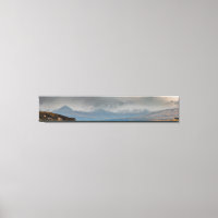 Montanhas atrás do lago Tekapo