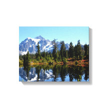 Monte SHuksan em uma tela de desenho do dia ensola