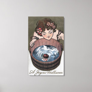 Impressão Em Tela Mulher olhando para o barril de madeira