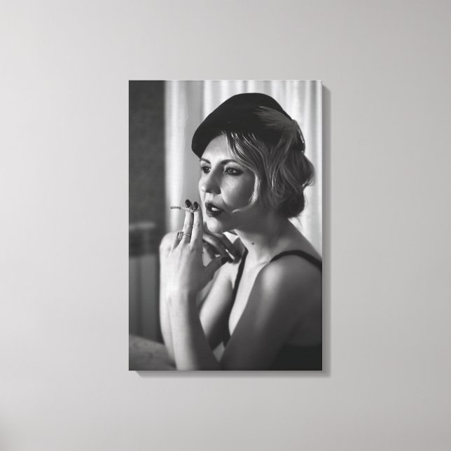 Impressão Em Tela Mulher retrô fumando (Frente)