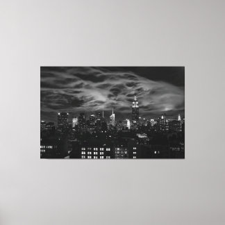Impressão Em Tela Nuvens etéreas: NYC Skyline, ESB Preto e Branco