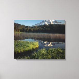 Impressão Em Tela O Monte Rainier refletiu no lago reflection