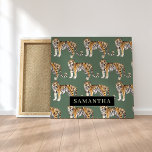 Impressão Em Tela Padrão De Tigres De Aquarela Verde Tropical Com No<br><div class="desc">"Incêndio na elegância selvagem da natureza com nosso Padrão de Tigres Tropicais de Aquarela Verde. Cada item com esse design captivador encapsula o espírito vibrante da selva, misturando-se verde-luxuosa com a presença majestosa de tigres. Seja enfeitando sua essência diária ou aprimorando sua decoração doméstica, nossa coleção oferece uma fusão harmoniosa...</div>